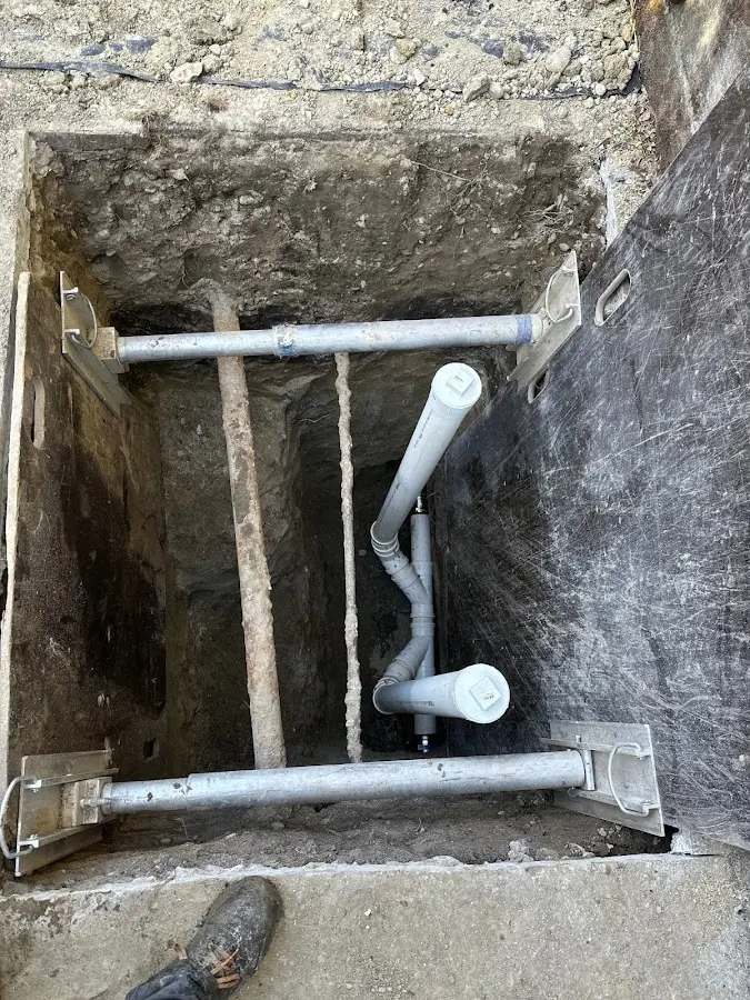 Experienced plumber completing Gas Line Repair work in San Dimas